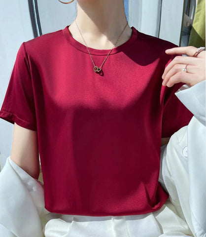 Blusa Feminina Básica Manga Curta Seda | Amy Blusa Feminina Básica Manga Curta Seda | Amy