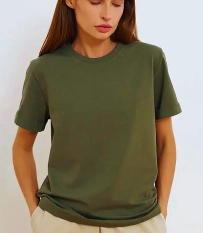 Camiseta Feminina Básica Algodão Premium | Mila Camiseta Feminina Básica Algodão Premium | Mila