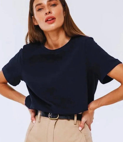 Camiseta Feminina Básica Algodão Premium | Mila Camiseta Feminina Básica Algodão Premium | Mila