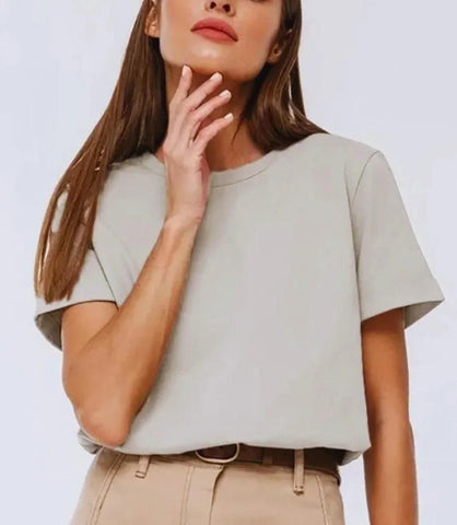 Camiseta Feminina Básica Algodão Premium | Mila Camiseta Feminina Básica Algodão Premium | Mila