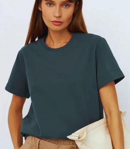 Camiseta Feminina Básica Algodão Premium | Mila Camiseta Feminina Básica Algodão Premium | Mila