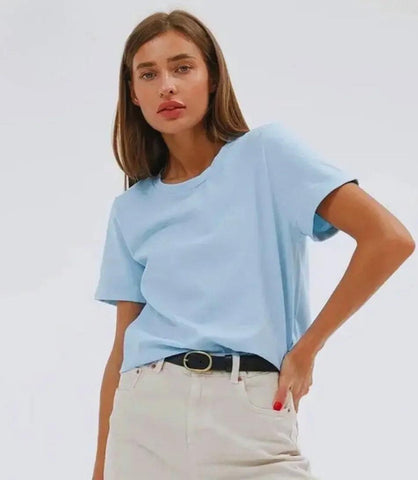 Camiseta Feminina Básica Algodão Premium | Mila Camiseta Feminina Básica Algodão Premium | Mila