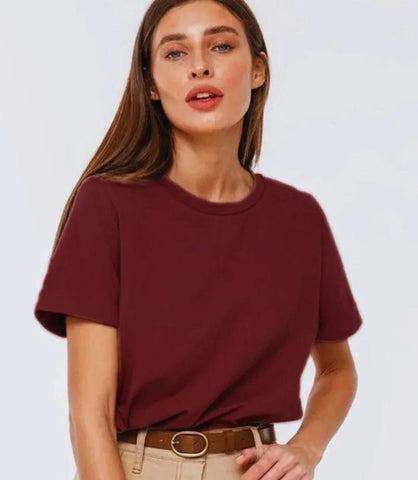 Camiseta Feminina Básica Algodão Premium | Mila Camiseta Feminina Básica Algodão Premium | Mila