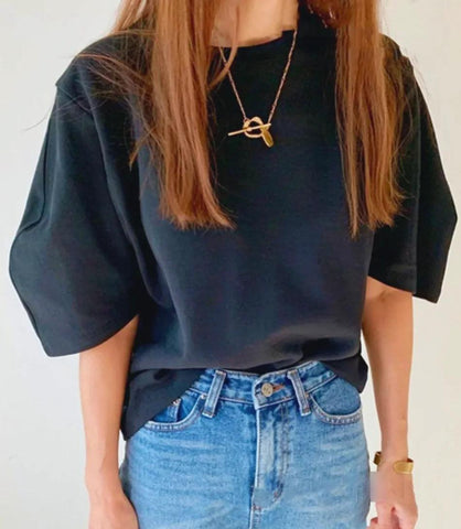 Camiseta Feminina Oversized Algodão Conforto Casual Básica | Clara Camiseta Feminina Oversized Algodão Conforto Casual Básica | Clara