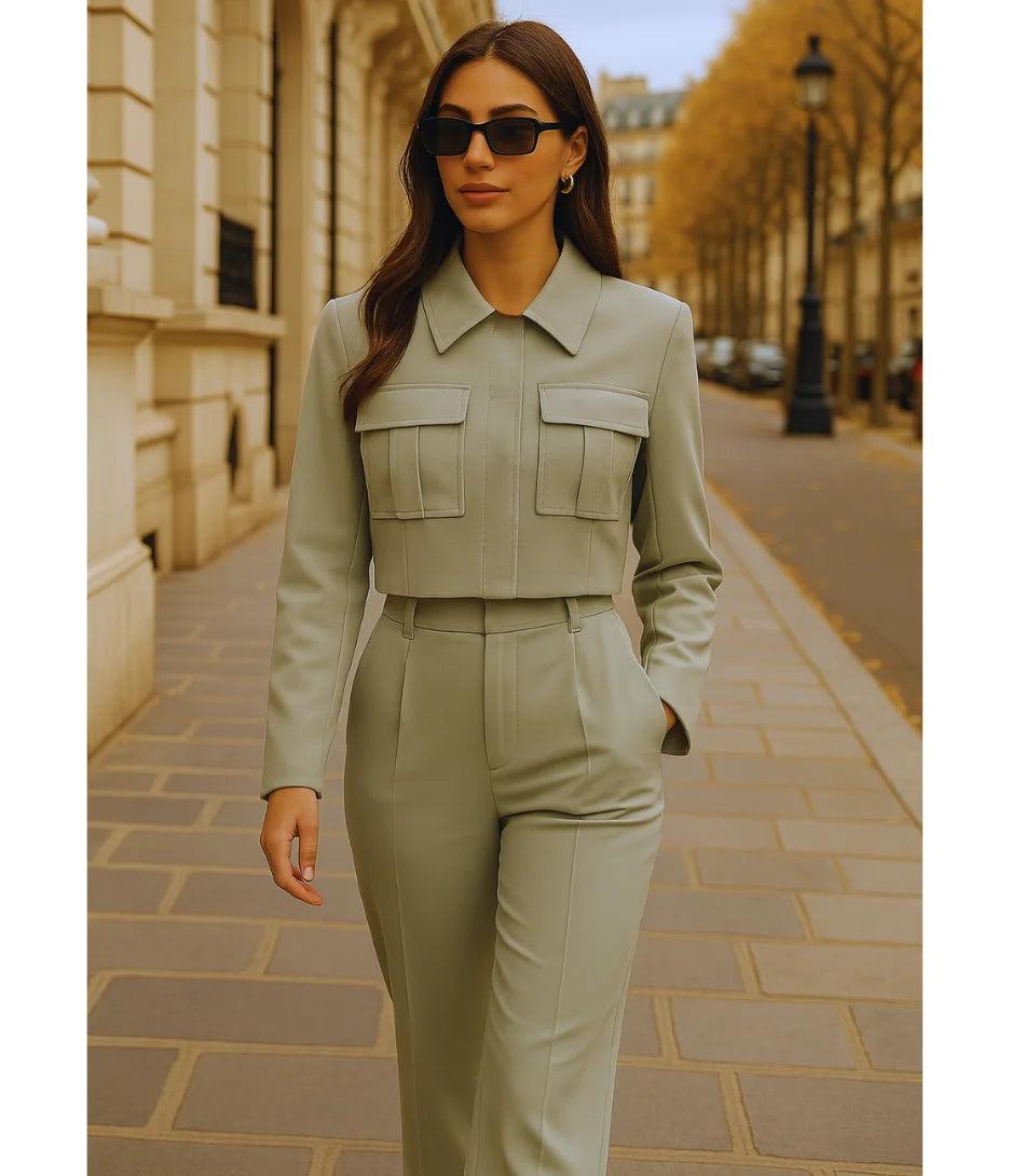 Comprar Conjunto Feminino Alfaiataria com Blazer Cropped de Linho Verde ZARA
 Comprar Conjunto Feminino Alfaiataria com Blazer Cropped de Linho Verde ZARA