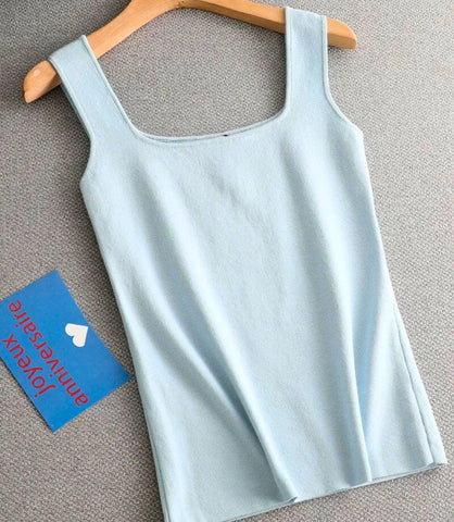 Regata Feminina Básica em Tricot Confortável | Raika Regata Feminina Básica em Tricot Confortável | Raika