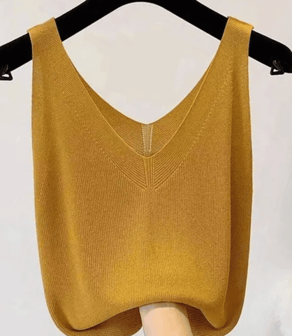 Regata Canelada Feminina com Decote V em Modal | Cathie Regata Canelada Feminina com Decote V em Modal | Cathie