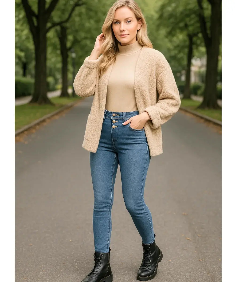 Comprar calça jeans feminina térmica com forro peluciado interno e cintura alta modeladora para dias frios e inverno elegante Comprar calça jeans feminina térmica com forro peluciado interno e cintura alta modeladora para dias frios e inverno elegante