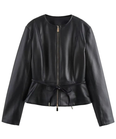 Jaqueta Feminina de Couro com Cintura Ajustável Elegante | Balu Jaqueta Feminina de Couro com Cintura Ajustável Elegante | Balu