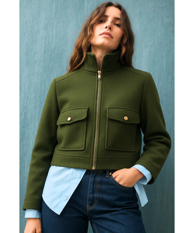 Jaqueta Feminina de Lã Batida Casual com Bolsos Elegantes | Malu Jaqueta Feminina de Lã Batida Casual com Bolsos Elegantes | Malu