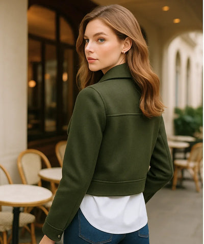 Jaqueta Feminina de Lã Batida Casual com Bolsos Elegantes | Malu Jaqueta Feminina de Lã Batida Casual com Bolsos Elegantes | Malu