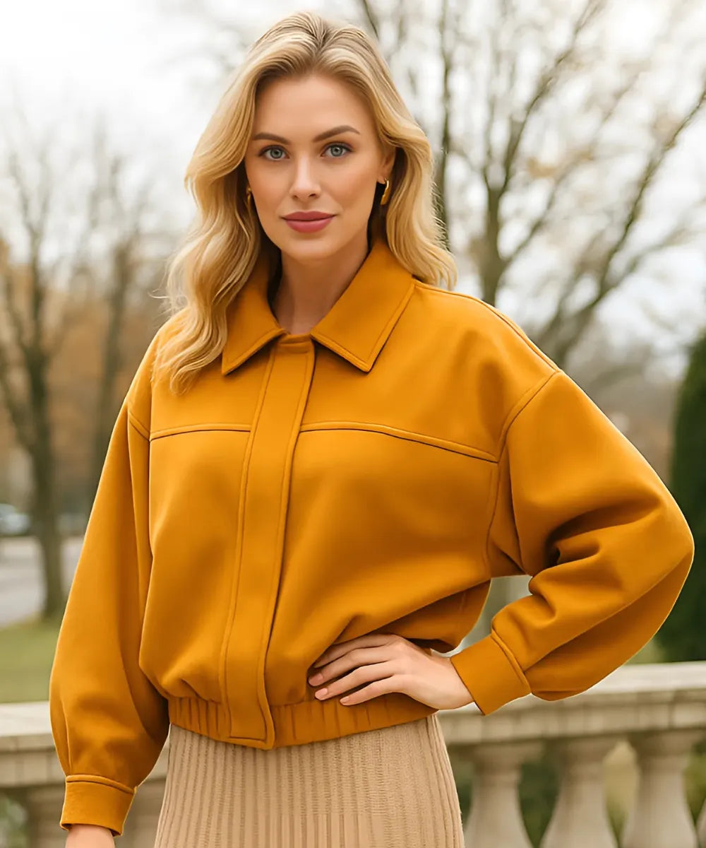 Comprar jaqueta feminina oversized amarelo em suede com gola estruturada e estilo urbano elegante para meia estação em promoção ZARA
 Comprar jaqueta feminina oversized amarelo em suede com gola estruturada e estilo urbano elegante para meia estação em promoção ZARA