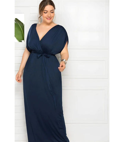 Vestido Longo Plus Size Elegante para Madrinhas e Formandas | Cloe Vestido Longo Plus Size Elegante para Madrinhas e Formandas | Cloe