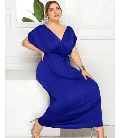 Vestido Longo Plus Size Elegante para Madrinhas e Formandas | Cloe Vestido Longo Plus Size Elegante para Madrinhas e Formandas | Cloe