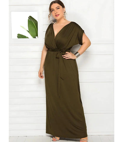 Vestido Longo Plus Size Elegante para Madrinhas e Formandas | Cloe Vestido Longo Plus Size Elegante para Madrinhas e Formandas | Cloe