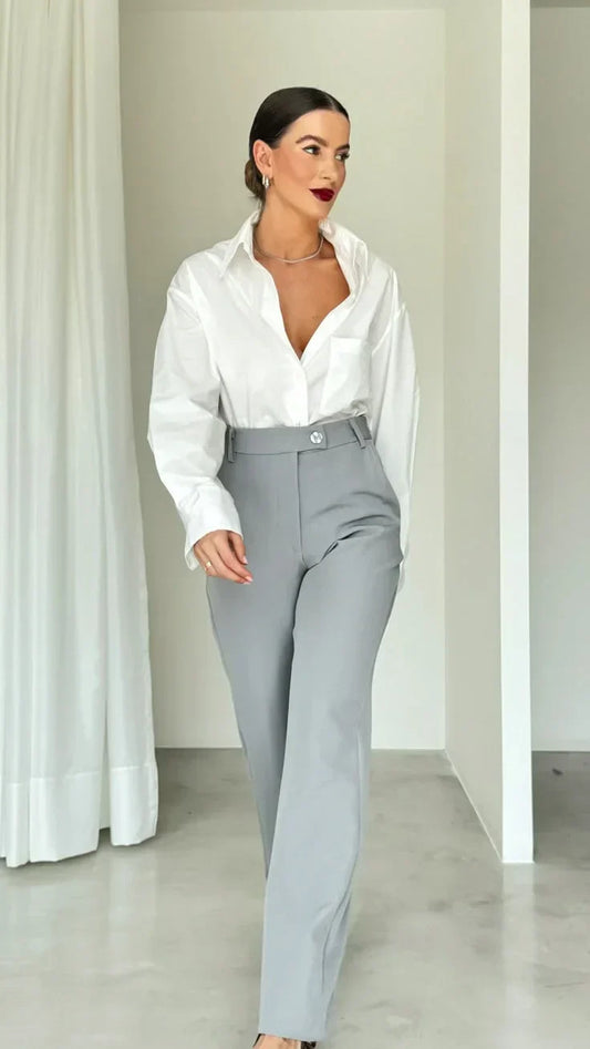 Calça social feminina e sua evolução como peça-chave do guarda-roupa moderno