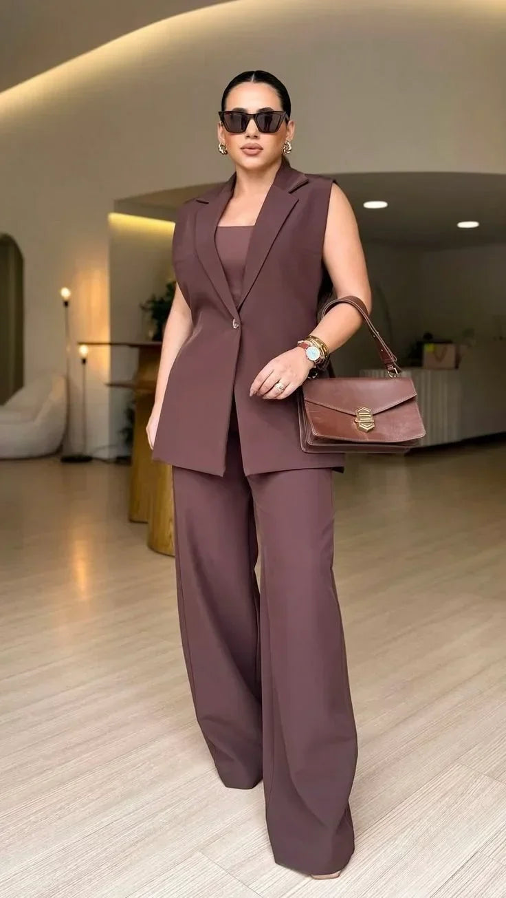 Conjunto alfaiataria feminino ganha leveza e estilo nas produções de verão