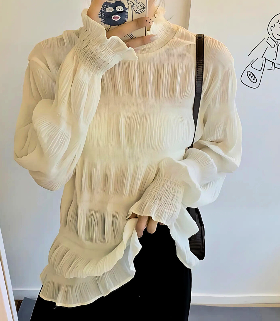 Blusa feminina gola alta e mangas bufantes, sofisticada e elegante