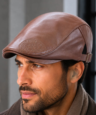 Comprar boina masculina de couro sintético com ajuste lateral e design estilo inglês clássico para looks urbanos ou sociais em promoção Anellimn
