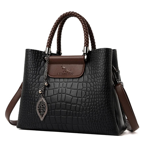Bolsa Feminina Couro Sintético Premium - Acessório elegante e durável para seu estilo.