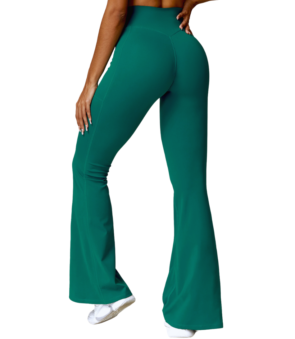 Calça Fitness Flare Cintura Alta com Bolso em tecido elástico, ajuste perfeito, e design versátil para academia e uso casual.