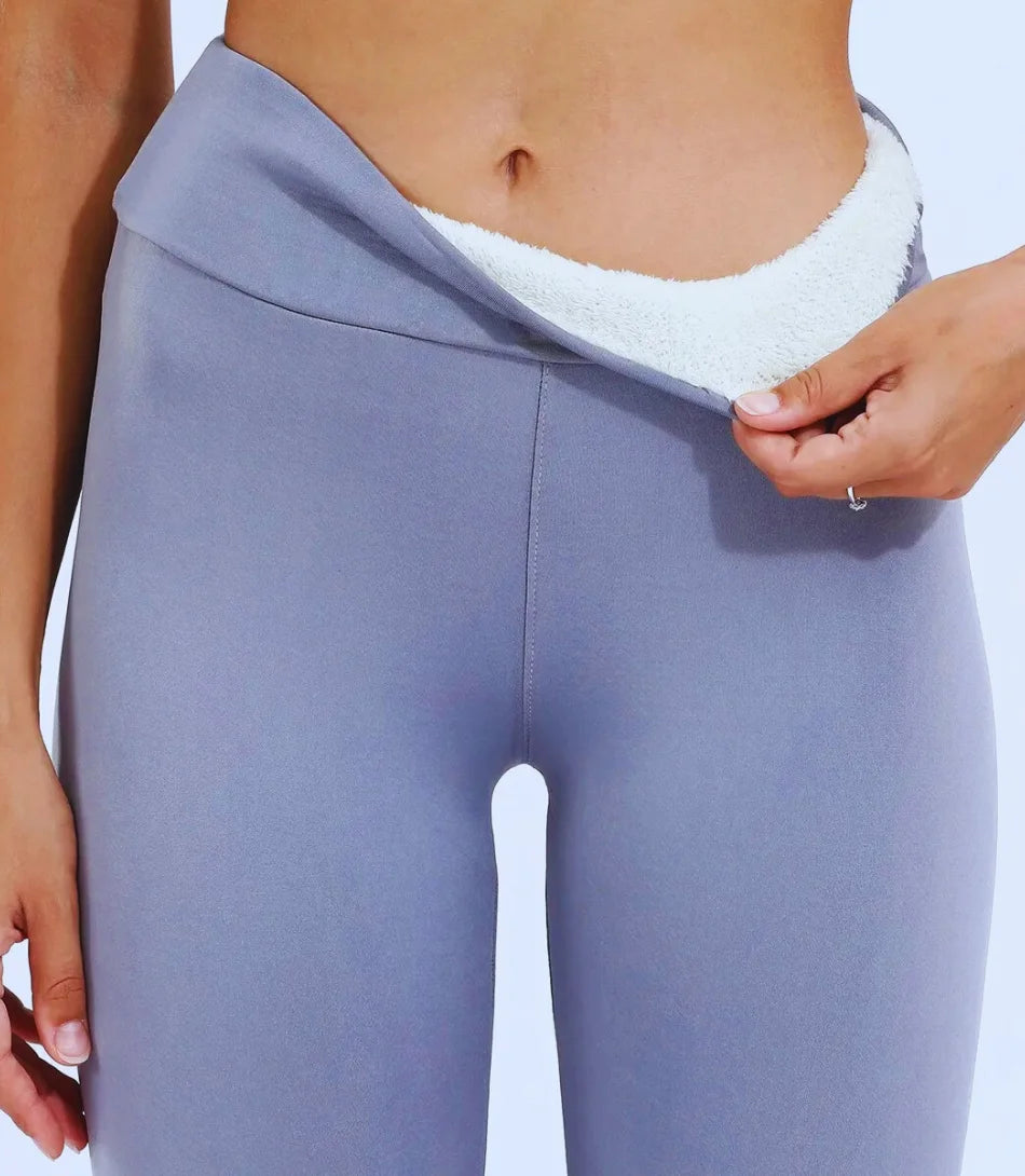 Calça Térmica Feminina Legging de veludo para inverno, cintura alta, ajuste perfeito, ideal para esportes e uso casual.