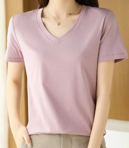 Camiseta Básica Feminina em Algodão Modal e Seda com toque macio, durável, e caimento perfeito.
