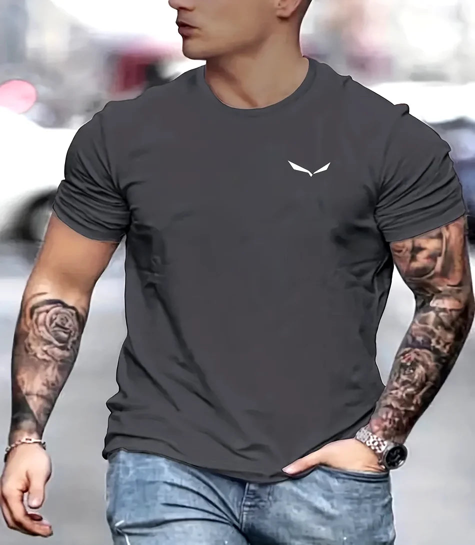 Camiseta masculina casual slim 100% algodão, ajuste confortável e moderno, estilo urbano.