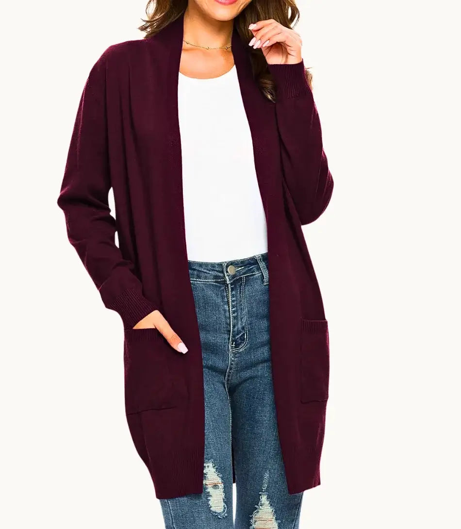 Cardigan Feminino de Malha com Bolso, tecido macio e elástico, design elegante e versátil.