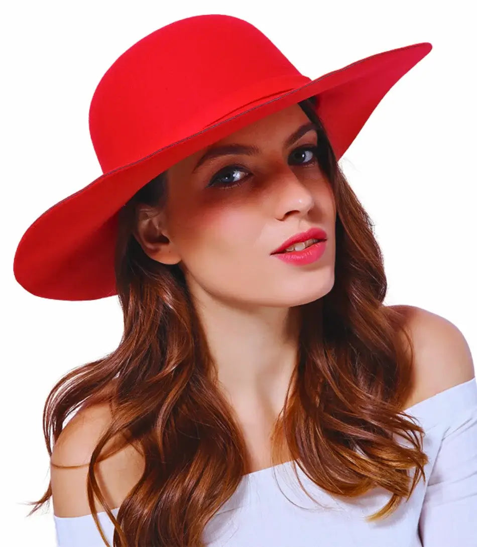 Chapéu Fedora Feminino Luxo com aba larga, feito de lã, algodão e poliéster. Ajustável e elegante, ideal para eventos formais e passeios casuais.