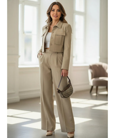 Comprar Conjunto Feminino Alfaiataria com Blazer Cropped de Linho ZARA 
