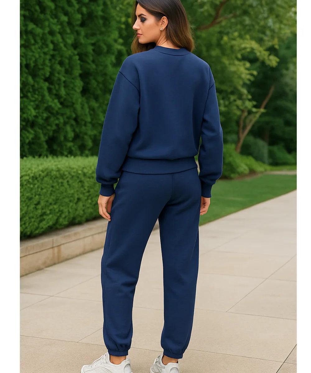 Comprar conjunto moletom feminino peluciado com estampa Brooklyn para looks confortáveis e estilosos no frio com visual urbano moderno em premoção