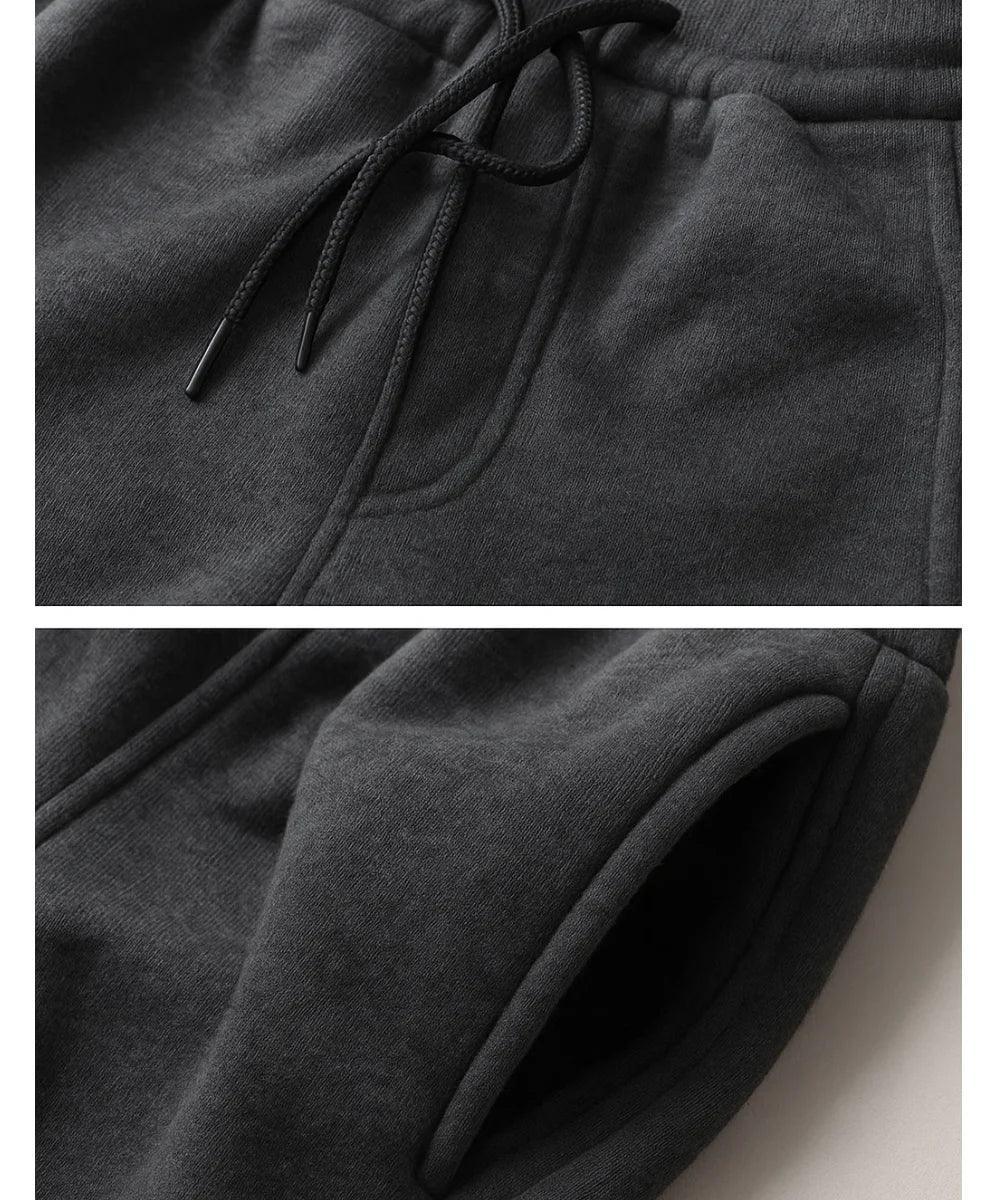 Comprar conjunto moletom feminino peluciado com estampa Brooklyn para looks confortáveis e estilosos no frio com visual urbano moderno em premoção