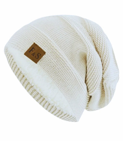 Gorro Masculino de Inverno Forrado com corte desleixado e forro de pele, aquecimento ideal para dias frios.