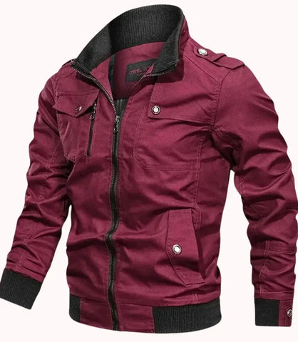 Jaqueta masculina militar casual com zíper, corte slim fit, algodão puro, ideal para dias frescos, estilo moderno com detalhes funcionais.