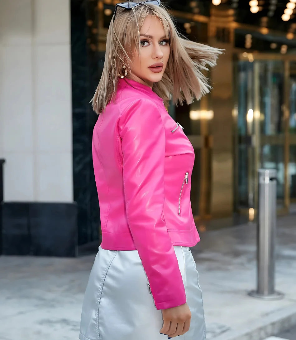Jaqueta Feminina de Couro Sintético Slim com Zíper e Bolsos, ajuste perfeito e material resistente