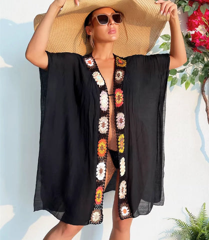 Saída de Praia Kimono Curta com bordados em crochê - Ideal para moda praia e conforto durante o verão!