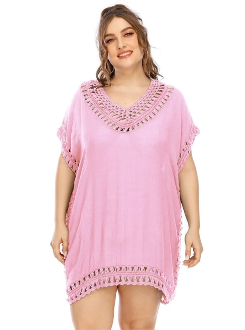 Saída de Praia Plus Size Vestido: Design solto com crochê vazado, perfeito para praia e passeios.