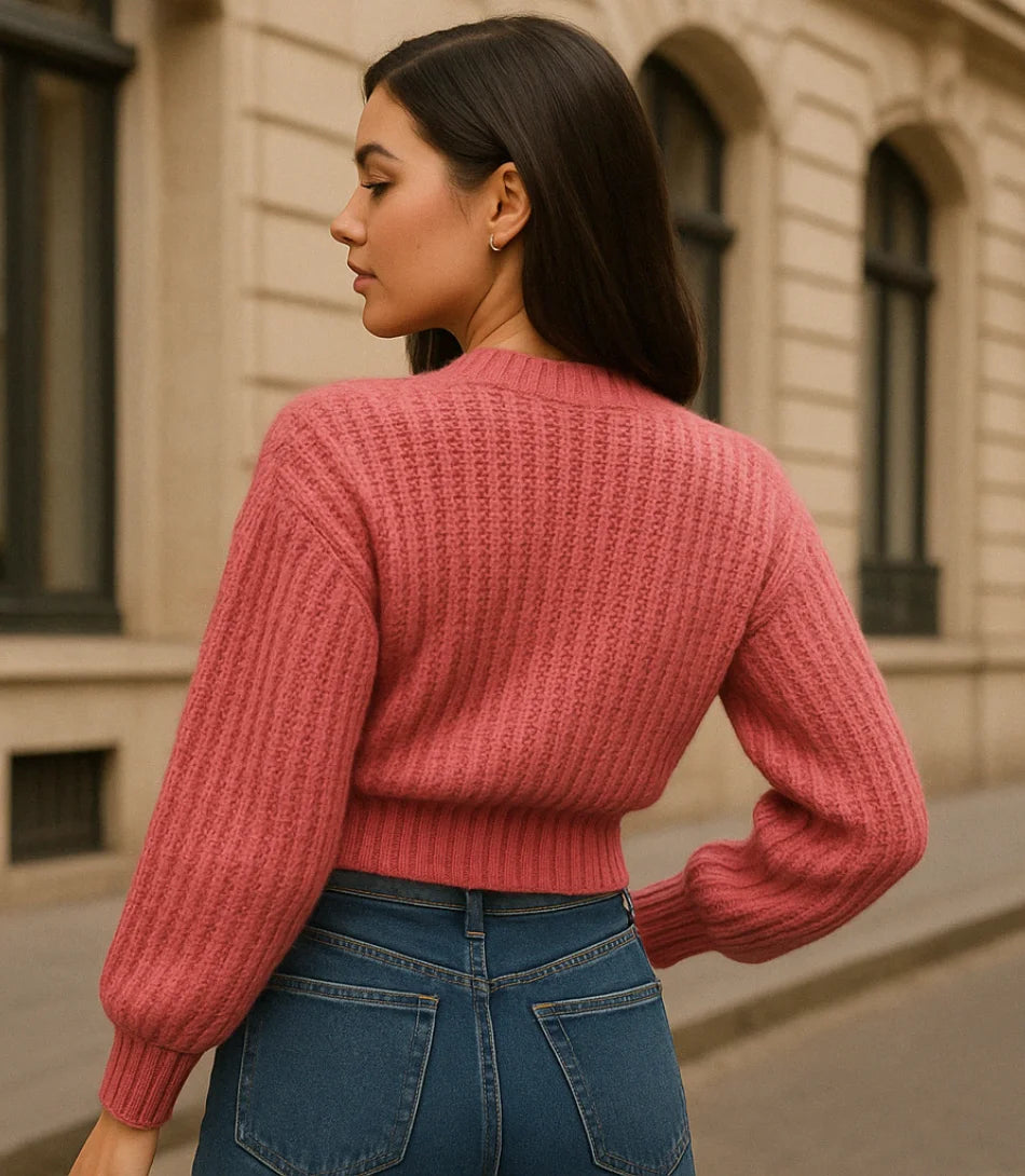 Suéter feminino tricot com textura encorpada e caimento reto para inverno com estilo elegante e casual