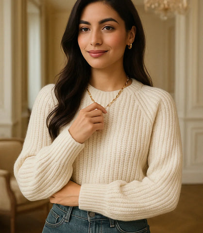 Suéter feminino tricot com textura encorpada e caimento reto para inverno com estilo elegante e casual