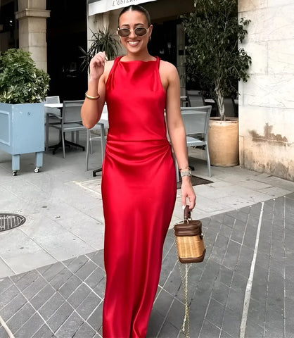 Imagem do Vestido Feminino Cetim Midi Elegante com decote drapeado, costas abertas e caimento fluido, ideal para eventos sofisticados.