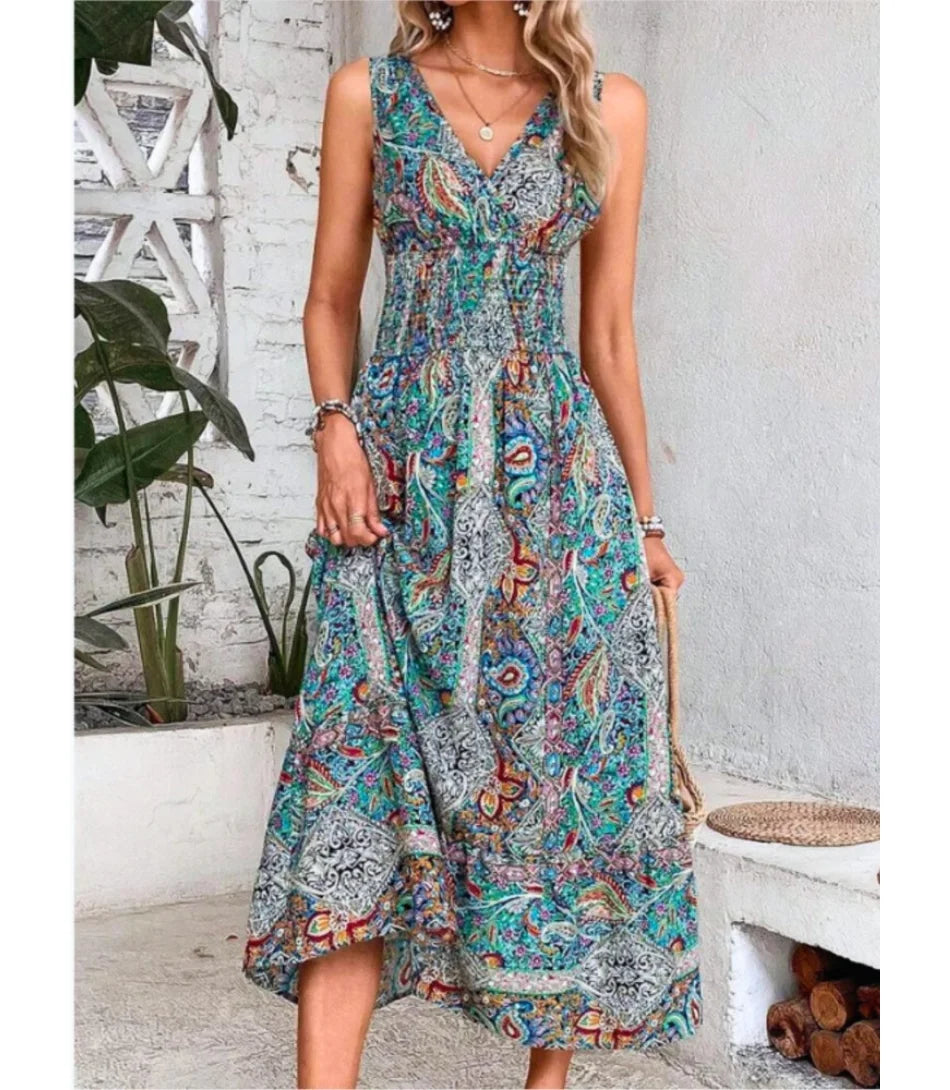 Vestido longo boho feminino com estampa floral vibrante, decote em V e corte evasê, perfeito para ocasiões casuais e elegantes.