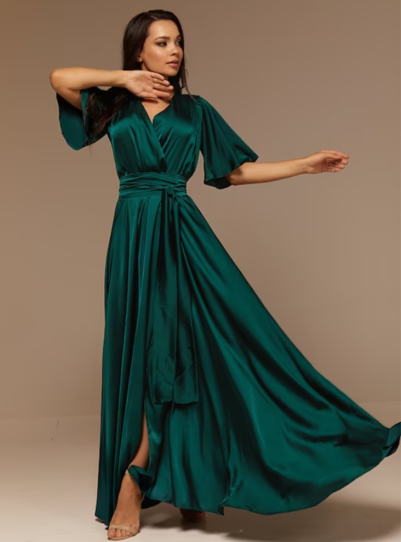 Explore o luxo do Vestido de Festa Longo Verde em seda manchada. Adapte ao seu estilo, tornando cada ocasião memorável.