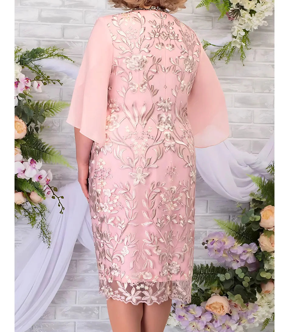 Vestido Midi de Festa Renda Rosa Plus Size com Mangas Fluidas e Caimento Perfeito