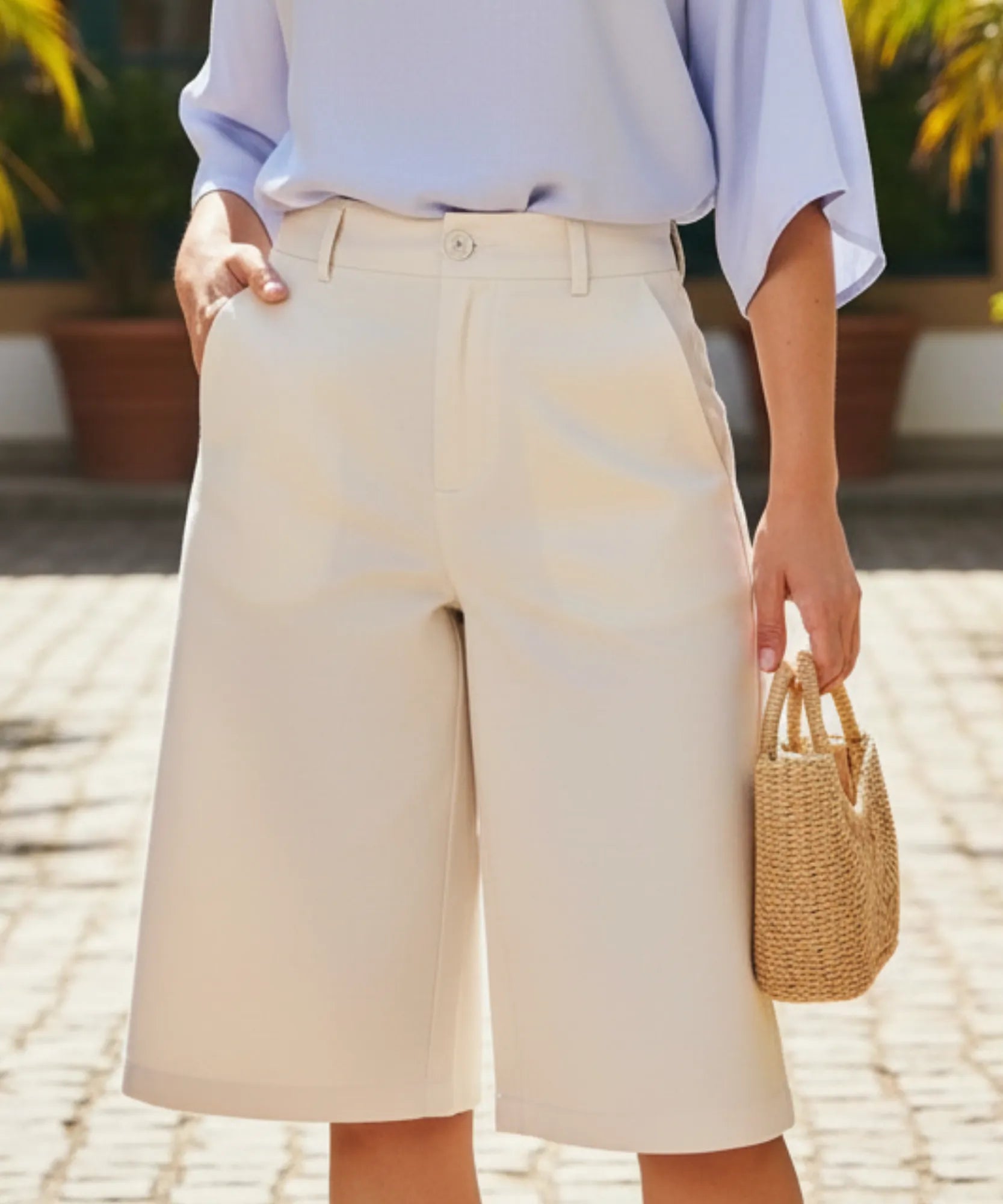 Comprar Bermuda Feminina branco Soltinha Algodão Cintura Alta com Bolsos Funcionais comprar online ZARA
