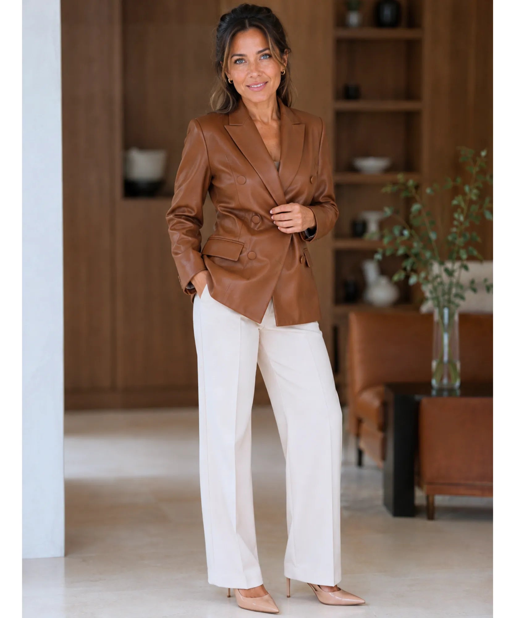 Comprar blazer de couro sintético feminino duplo botão dourado acinturado em promoção ANELLIMN