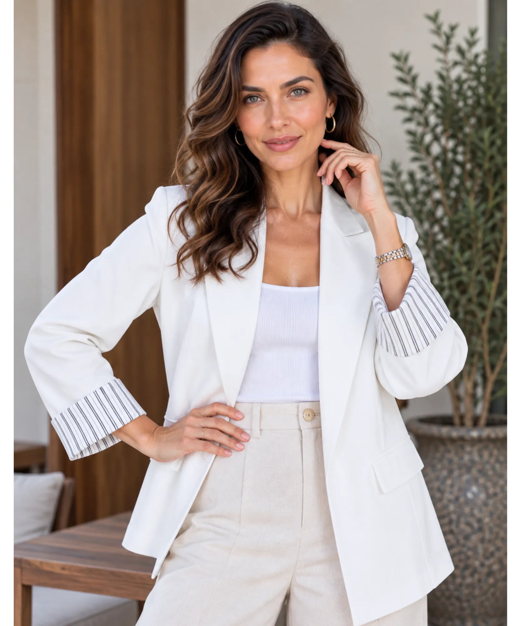 Blazer feminino alfaiataria linho manga 7/8 branco, vista de frente