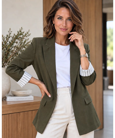 Blazer feminino alfaiataria linho manga 7/8 verde, vista de frente