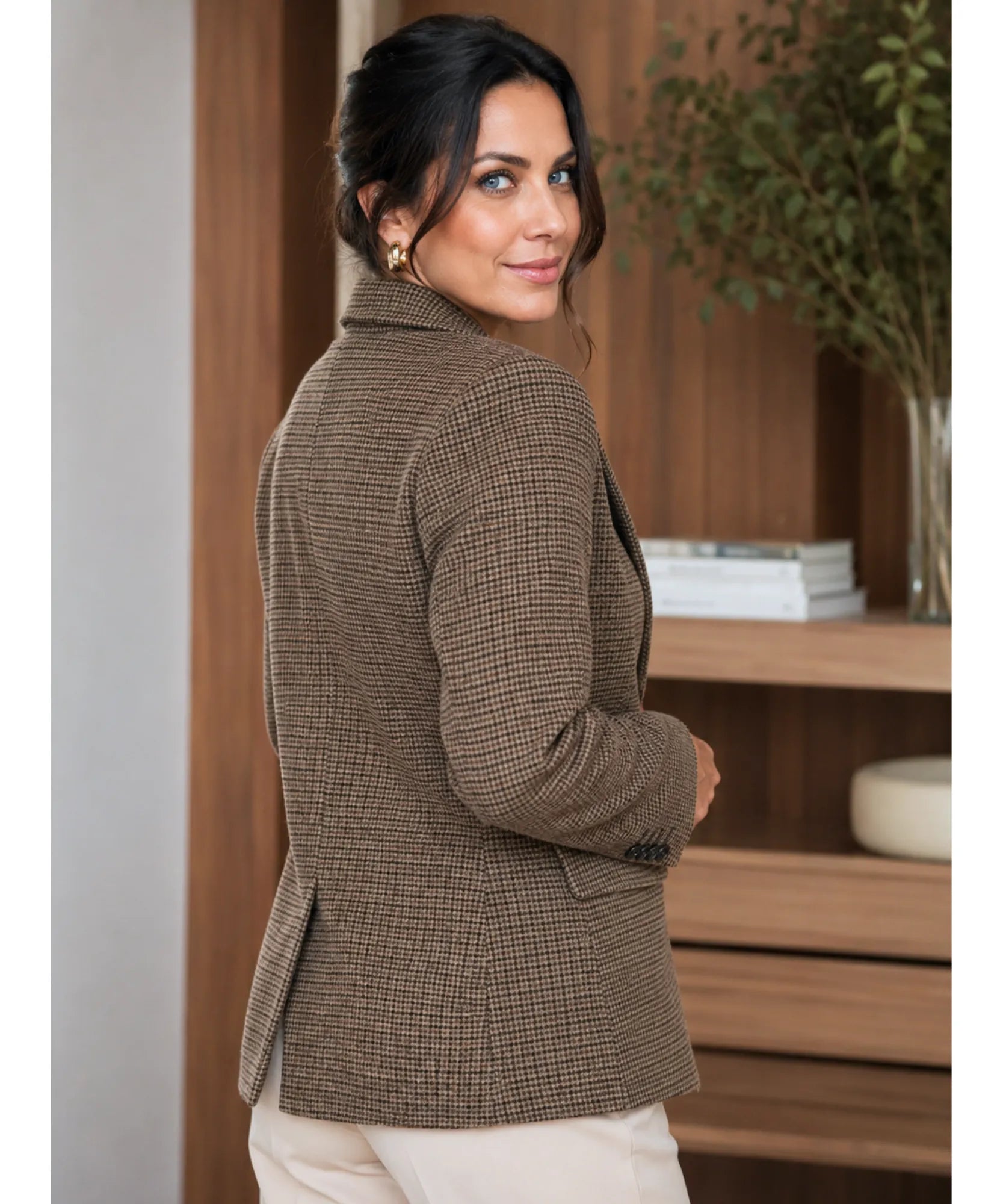 Comprar blazer feminino alfaiataria tweed xadrez marrom em promoção Anellimn