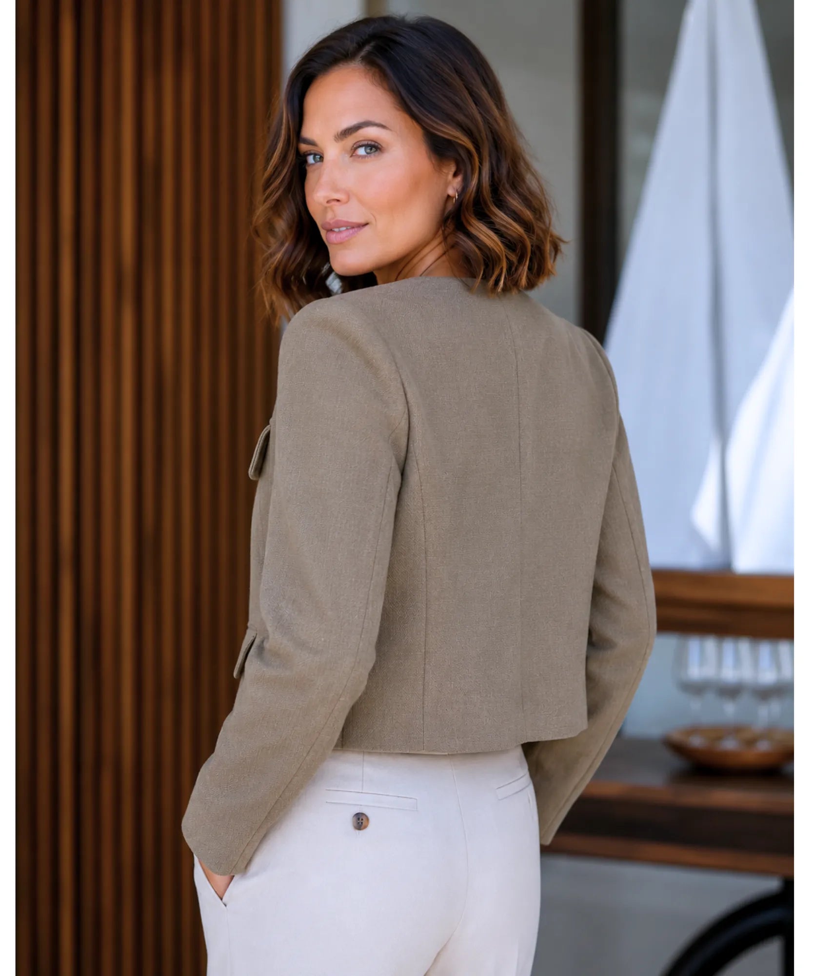 Comprar blazer tweed feminino cropped gola careca botões dourados barato ou em promoção ANELLIMN